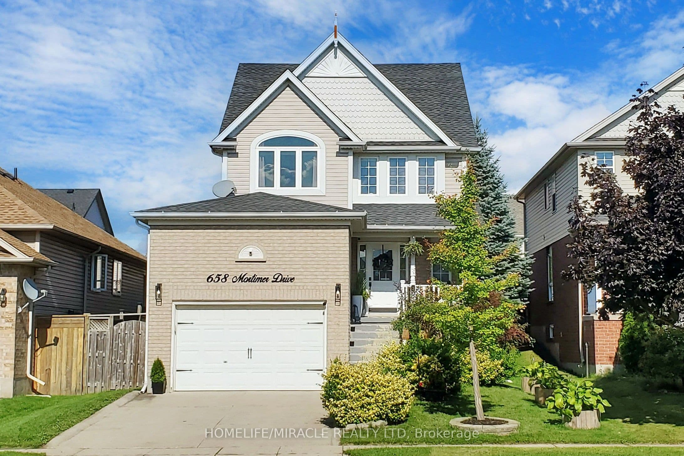 658 Mortimer Drive — photograph 2