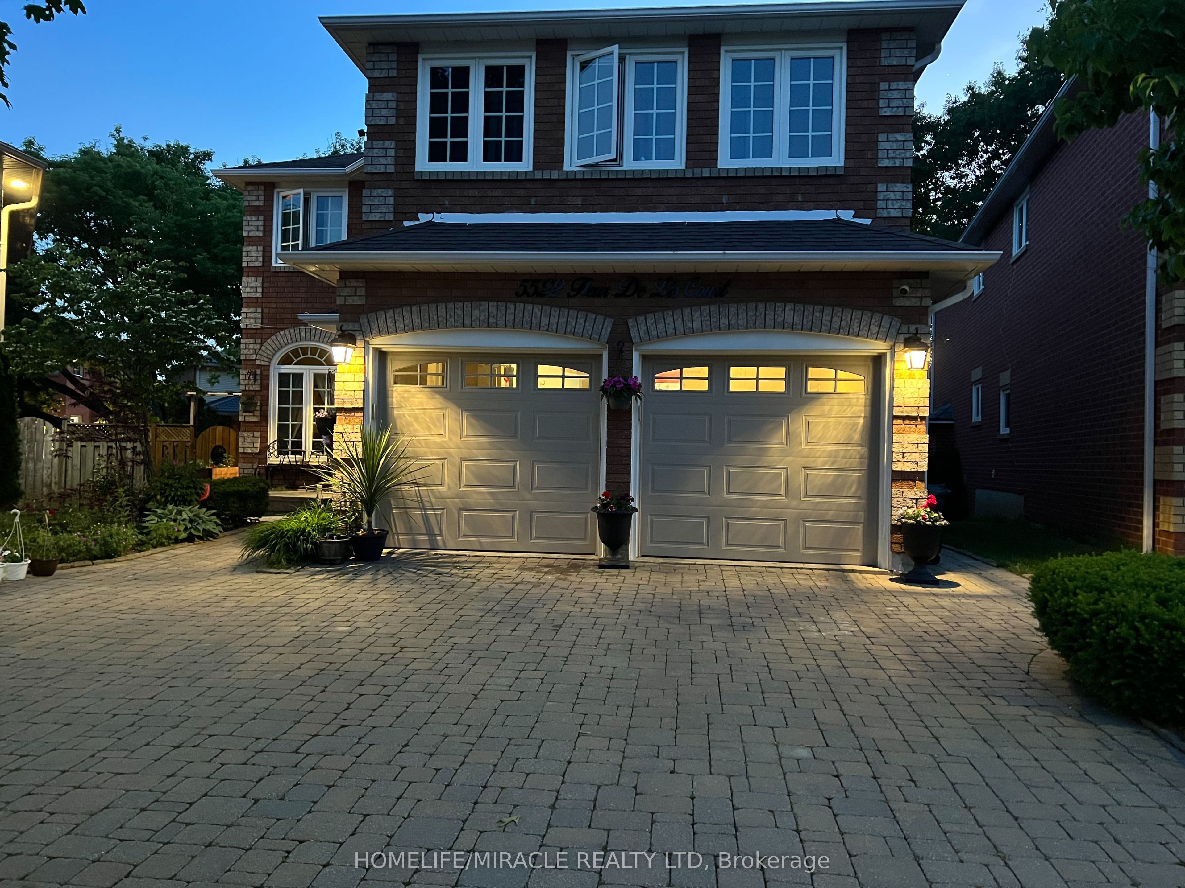 5522 Fleur-De-Lis Court — featured photograph