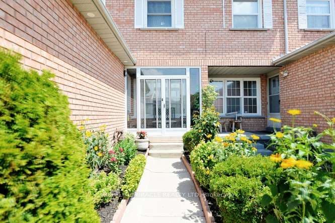 7 Cutters Crescent — photograph 3