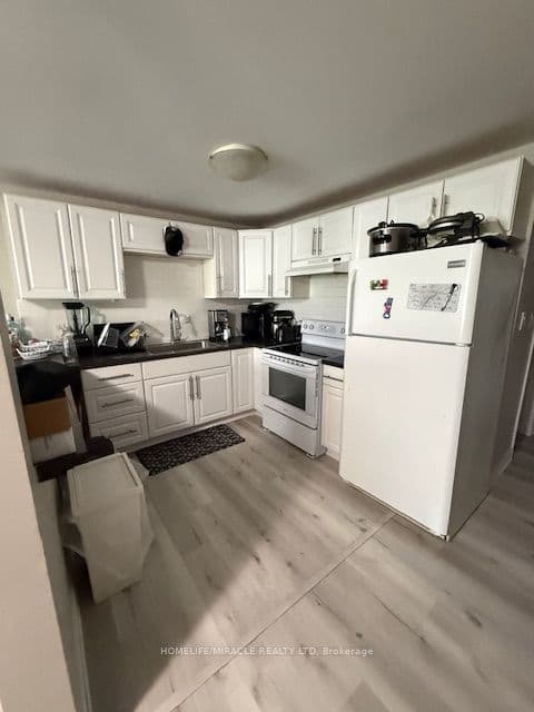 9 Ellen Street — photograph 3