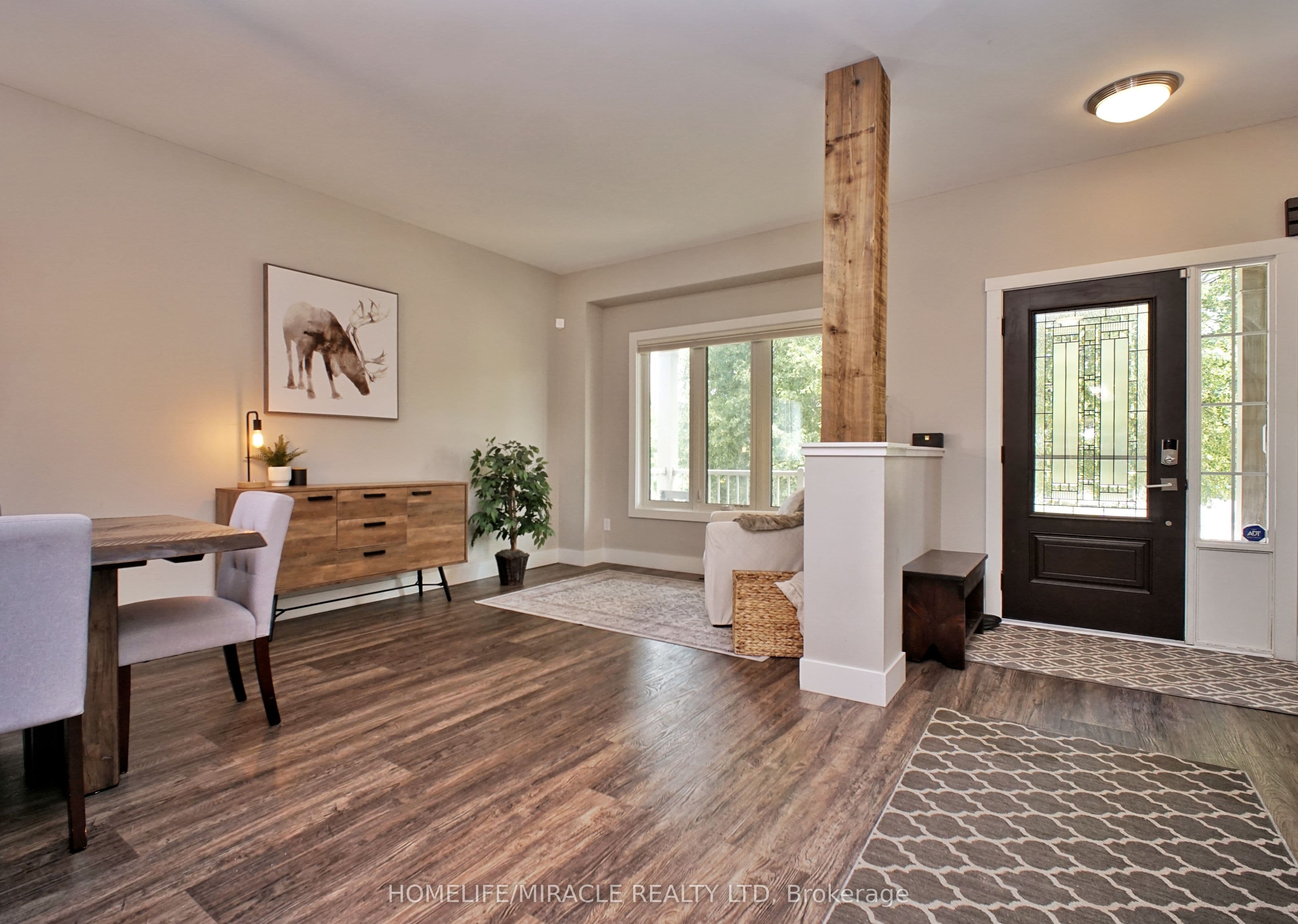 40 Mccormick Drive — photograph 2