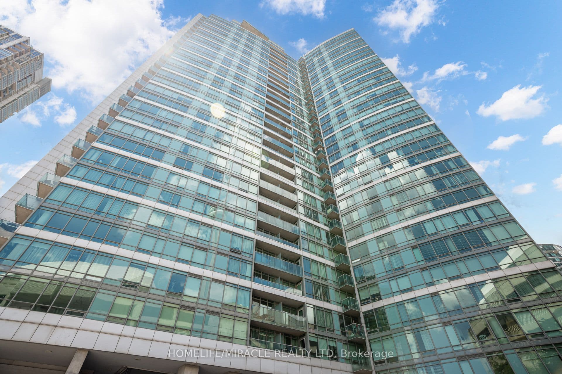 81 Navy Wharf Court #201 — photograph 5
