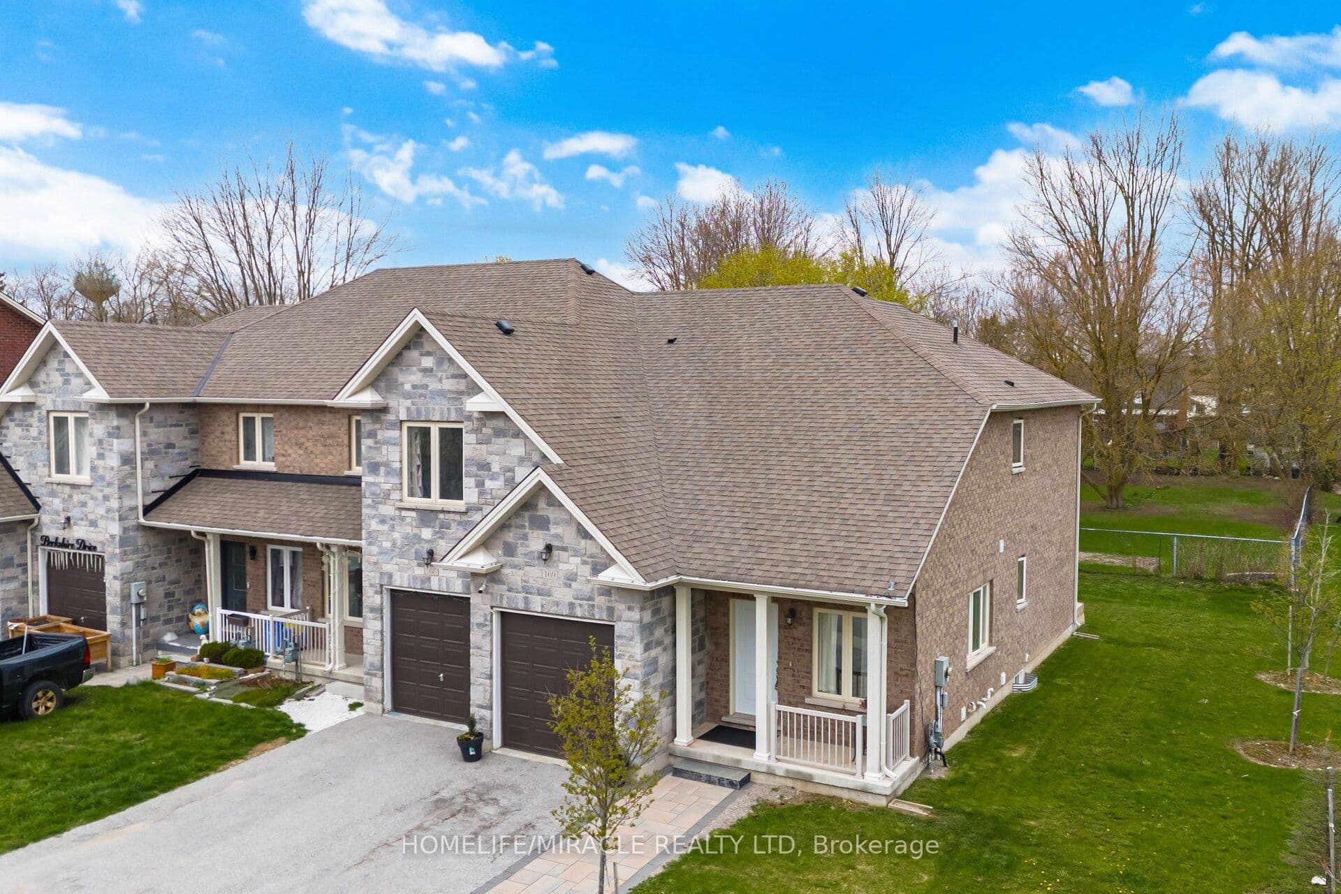 169 Berkshire Drive — photograph 4