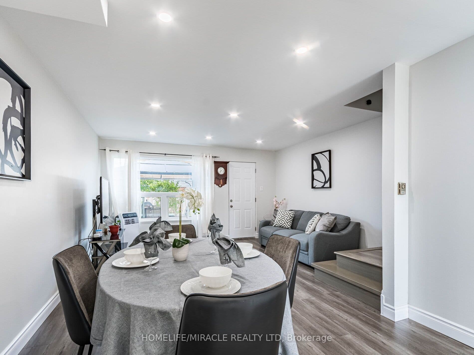 180 Mississauga Valley Boulevard #124 — photograph 4