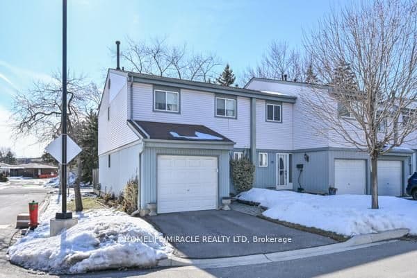 121 Falconer Drive #27 — photograph 2