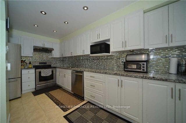 6444 Finch Avenue #194 — photograph 2