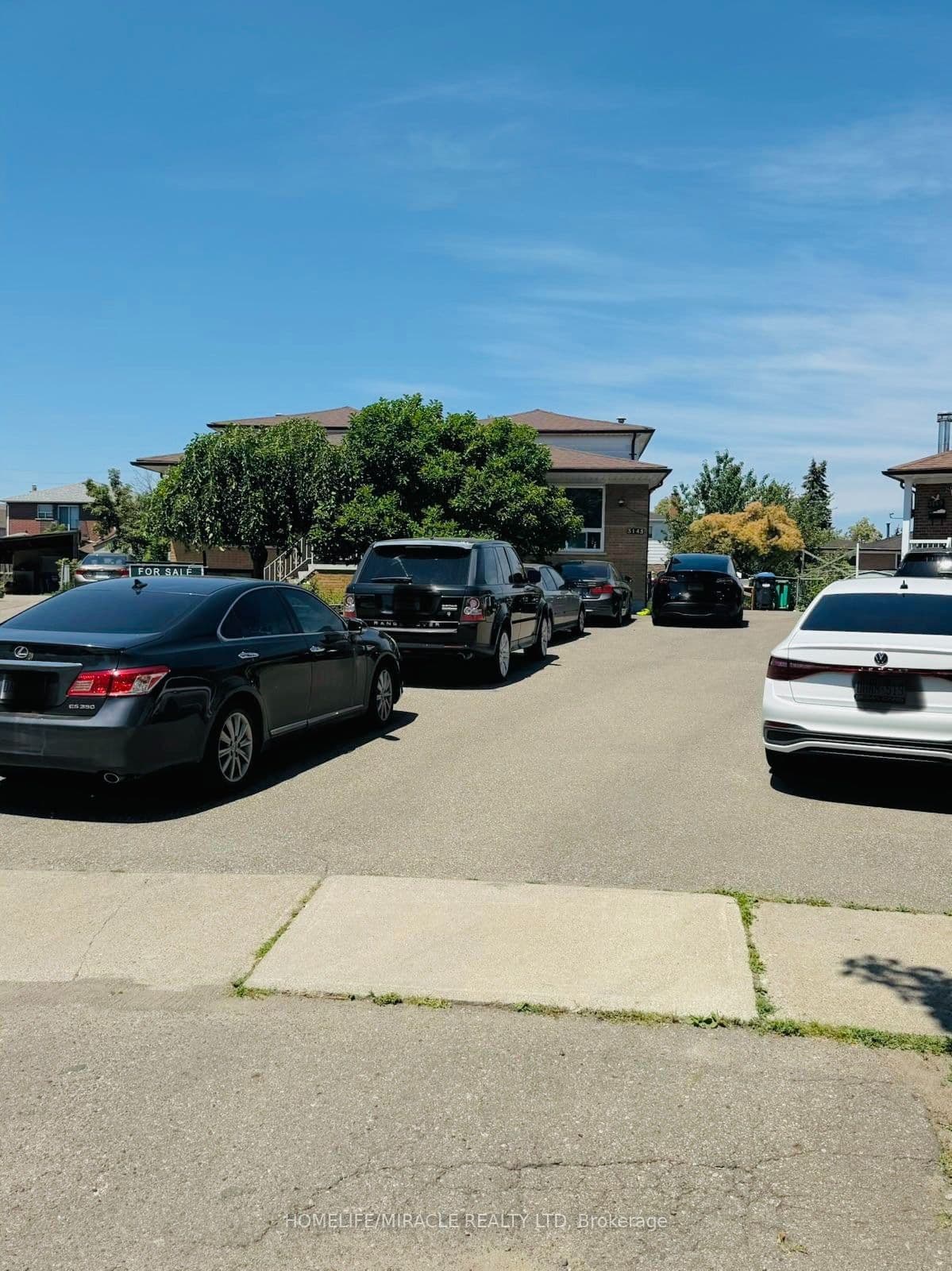 3145 Mallbridge Crescent — featured photograph
