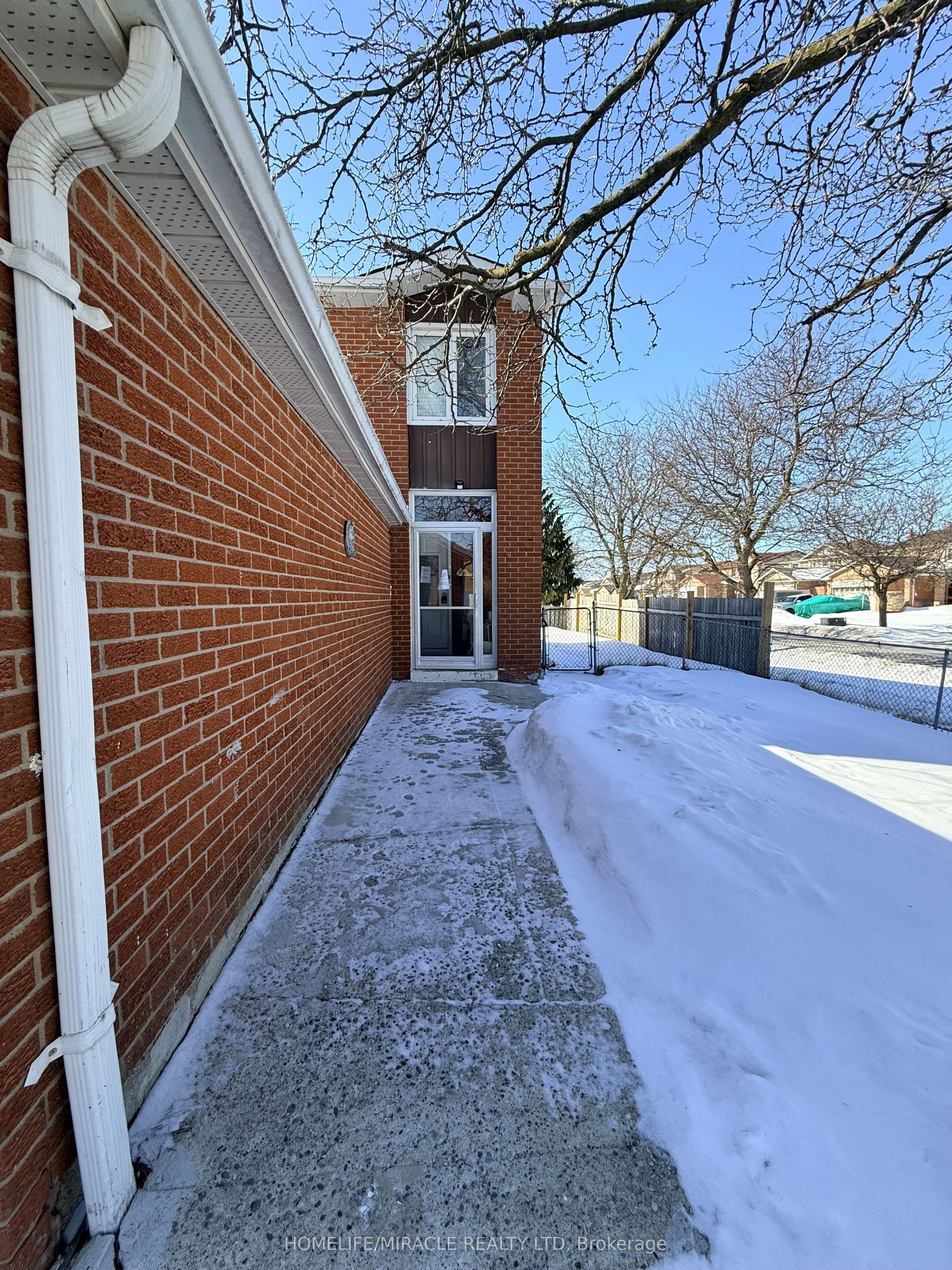 1 Hudson Drive — photograph 5