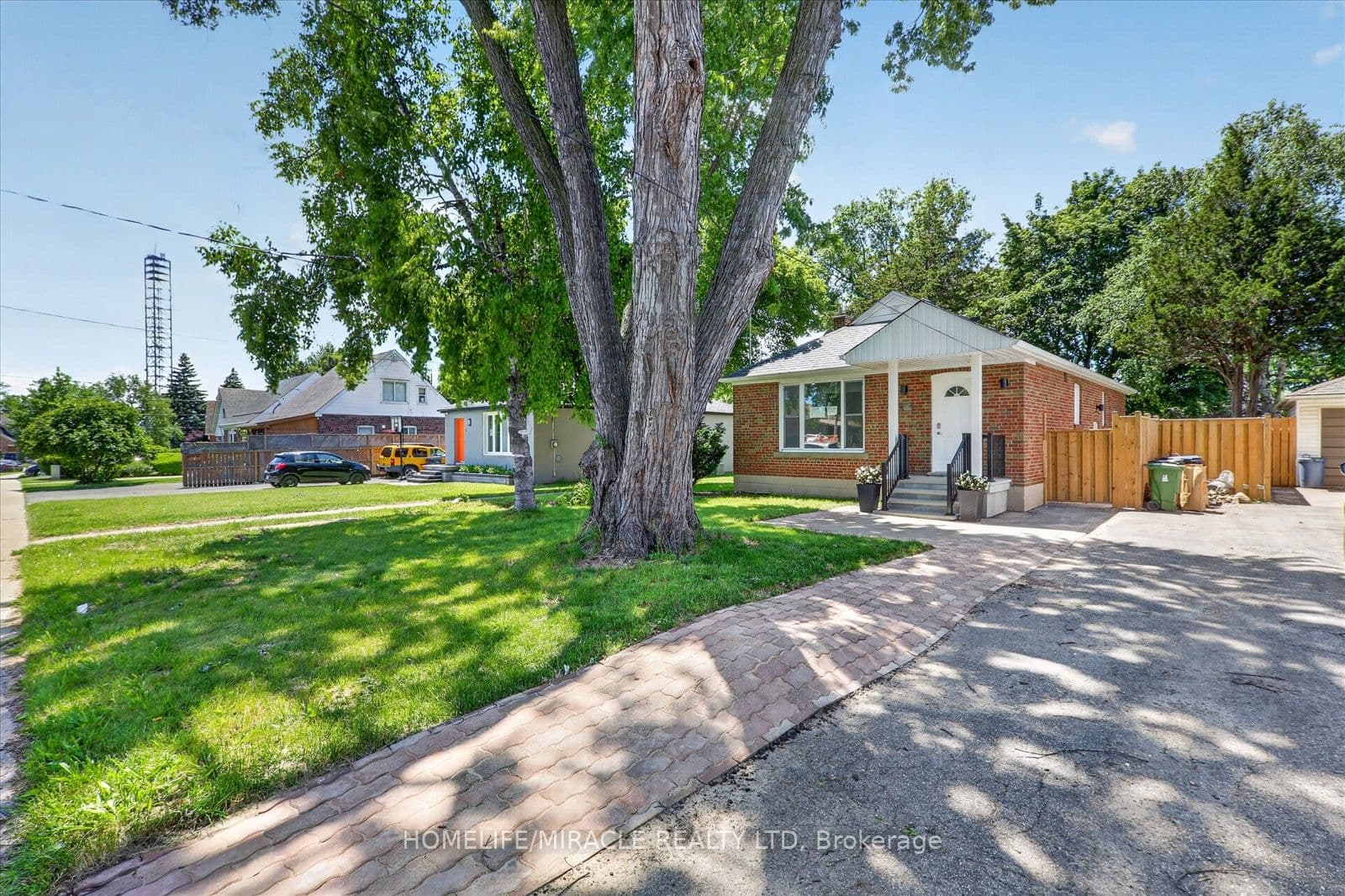 46 Singleton Road — photograph 4