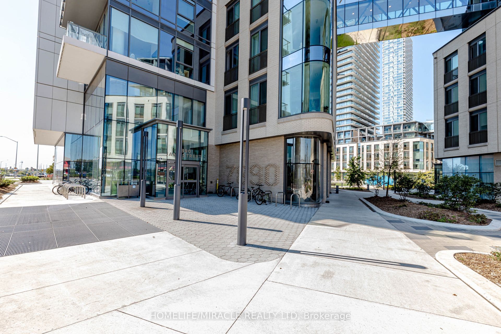 7890 Jane Street #501 — photograph 4