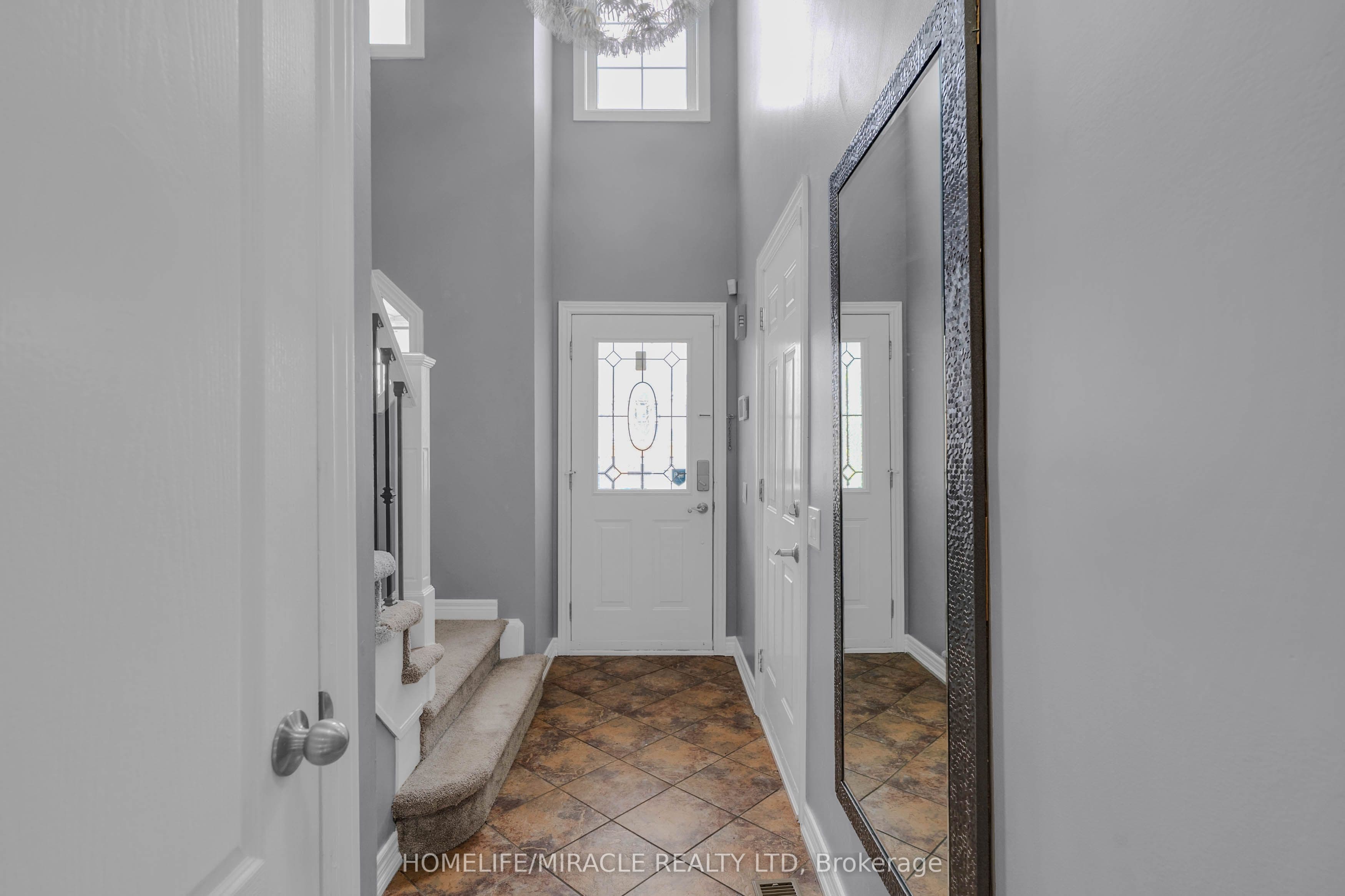 142 Marion Street — photograph 2