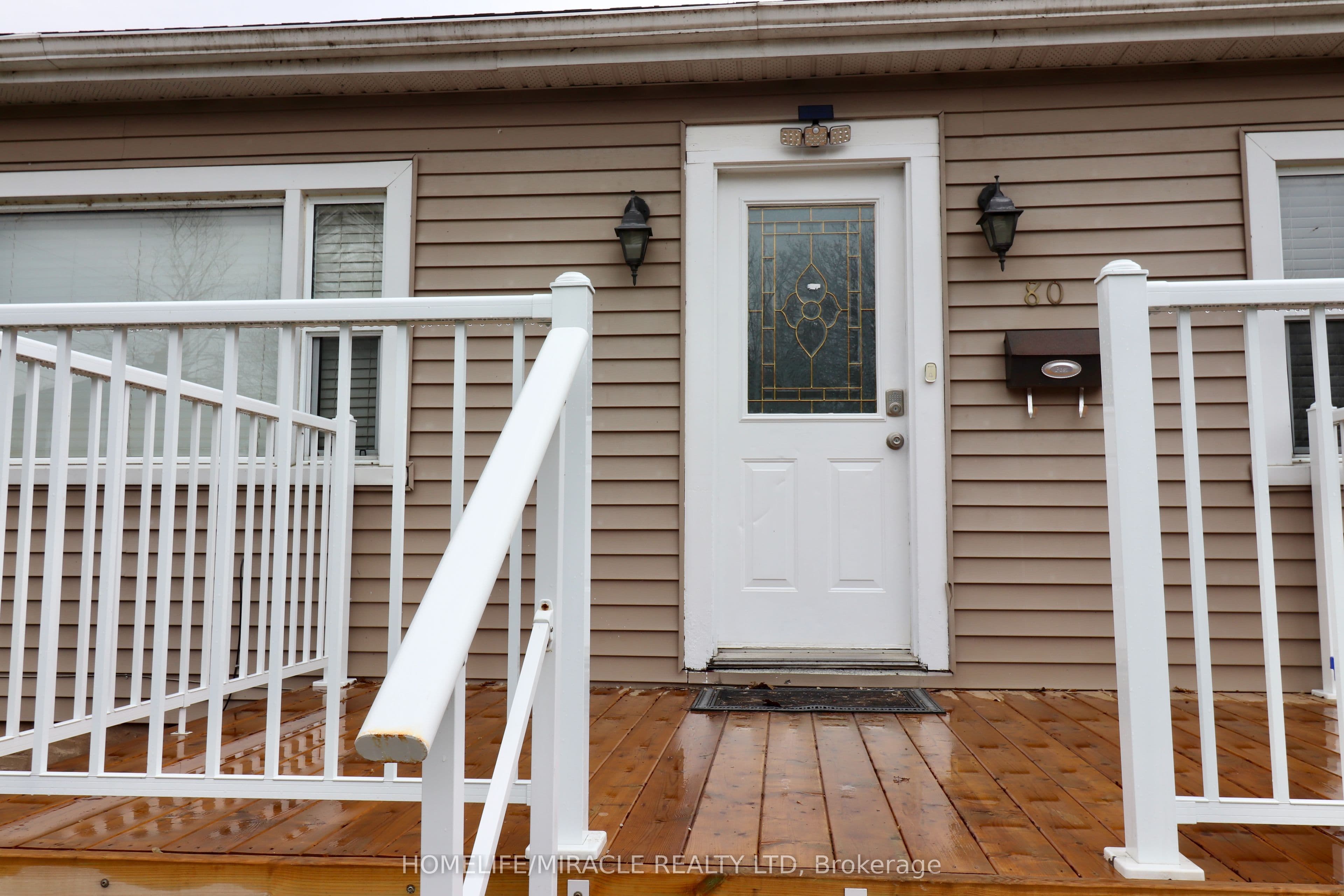 80 Roseview Avenue — photograph 5