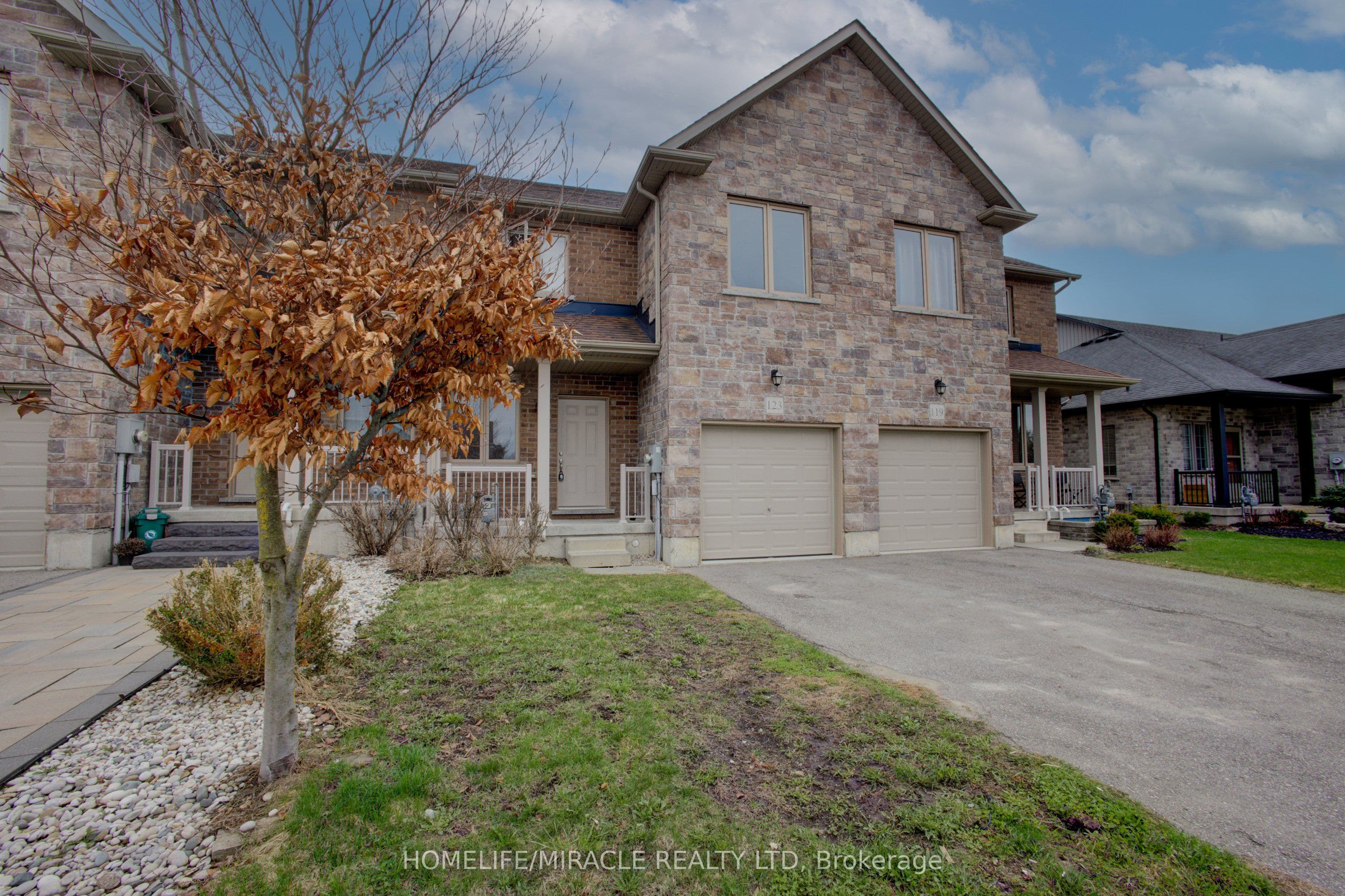 123 Samuel Drive — photograph 3