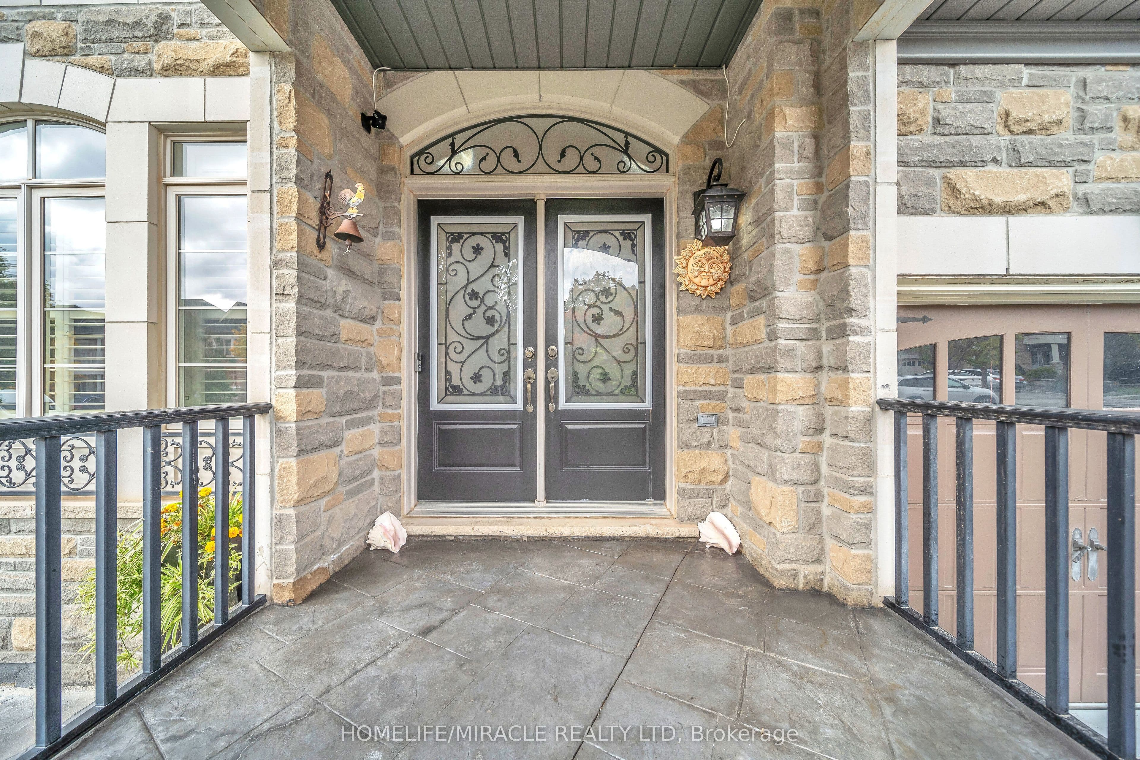 24 Haywood Drive — photograph 4