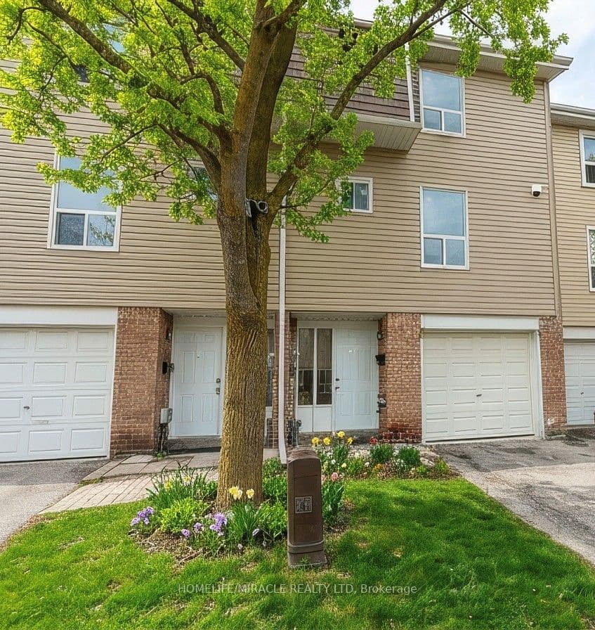40 Ellis Drive — featured photograph