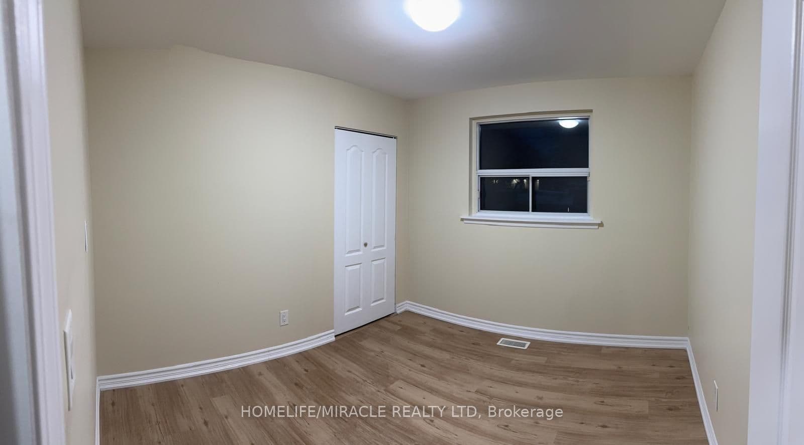 28 Alexandria Crescent — photograph 4