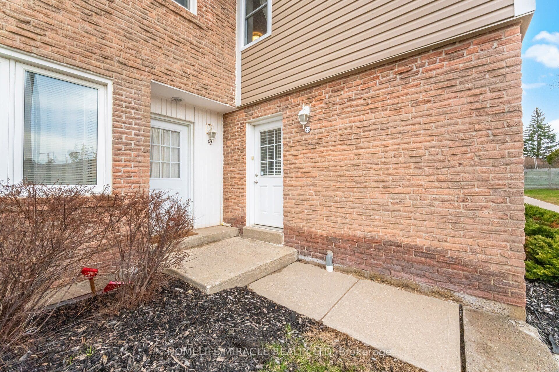 50 Westmount Road — photograph 4