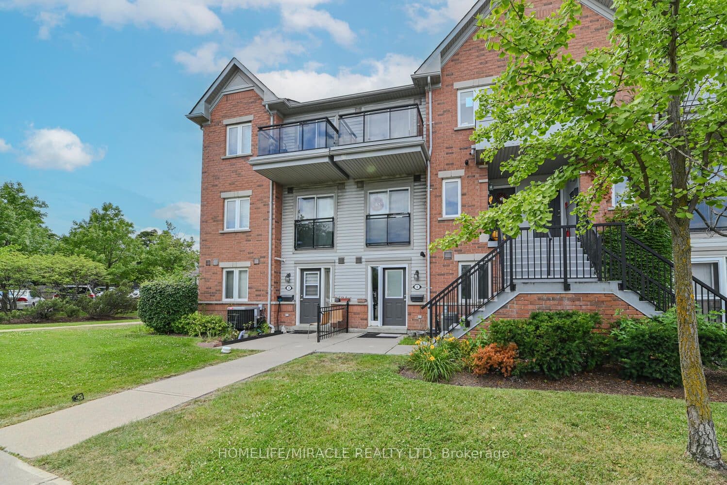 4620 Guildwood Way #5 — photograph 2