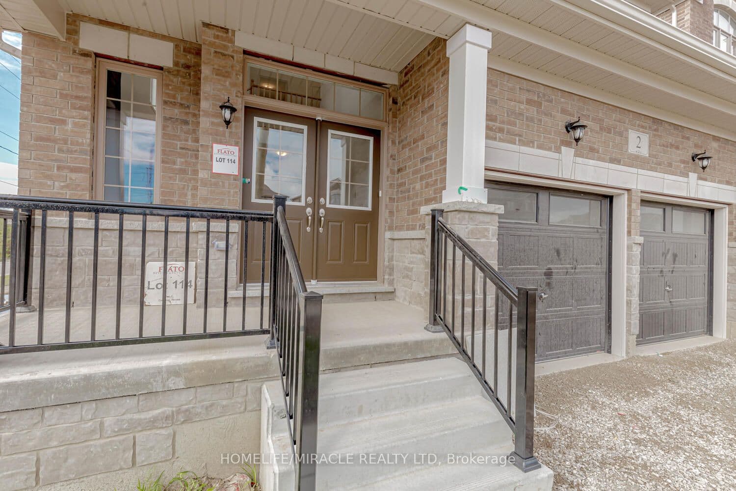 2 Doc Logheed Avenue — photograph 2
