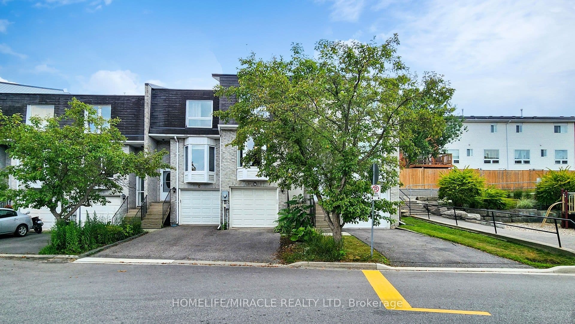 4 William Curtis Circle, Newmarket