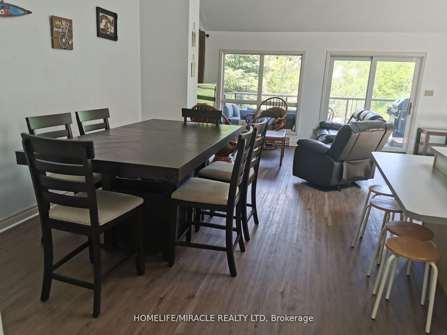 1274 Twist Lane — photograph 2