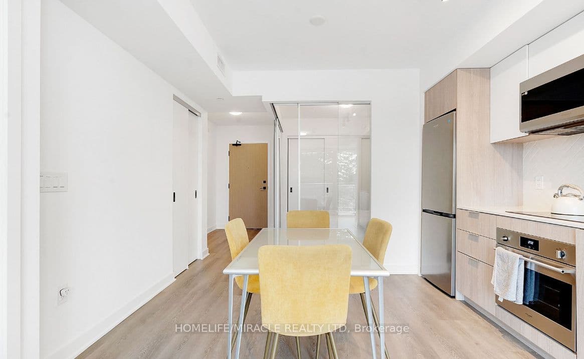 36 Zorra Street #320 — photograph 5