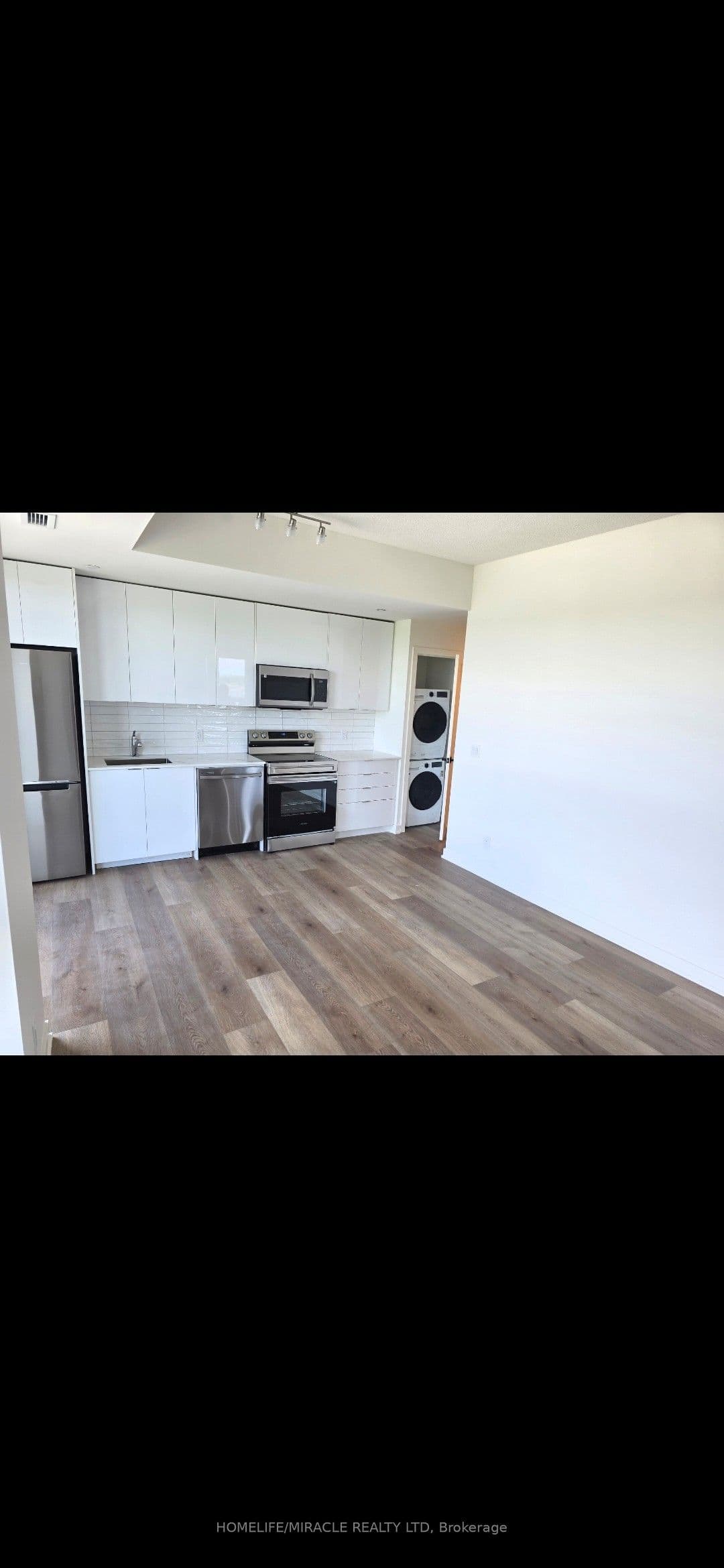 33 Erie Avenue #808 — photograph 5
