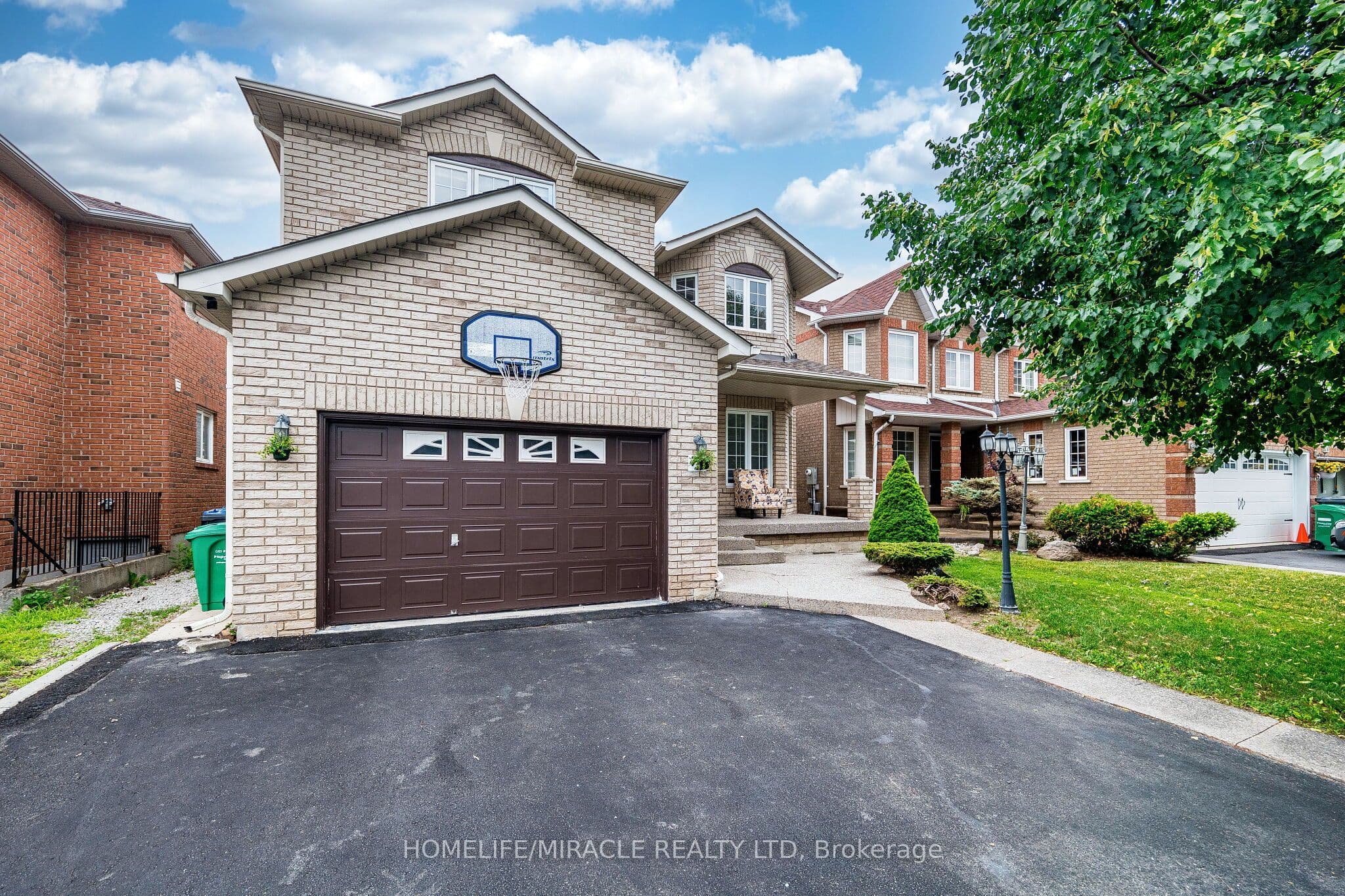 72 Lockwood Road — photograph 3
