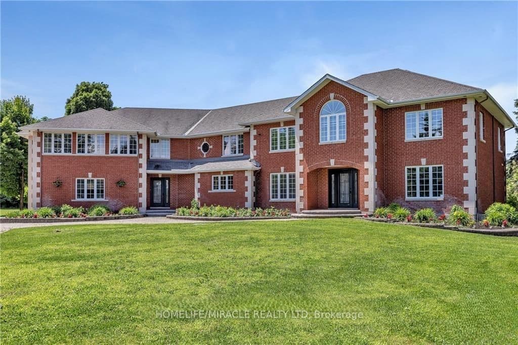 141 Kerry Hill Crescent — featured photograph