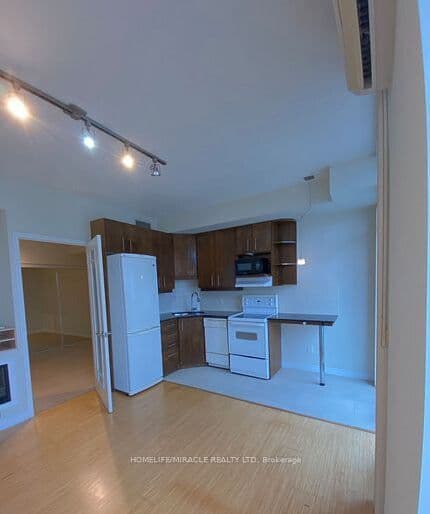 3504 hurontario Street #2506 — photograph 5