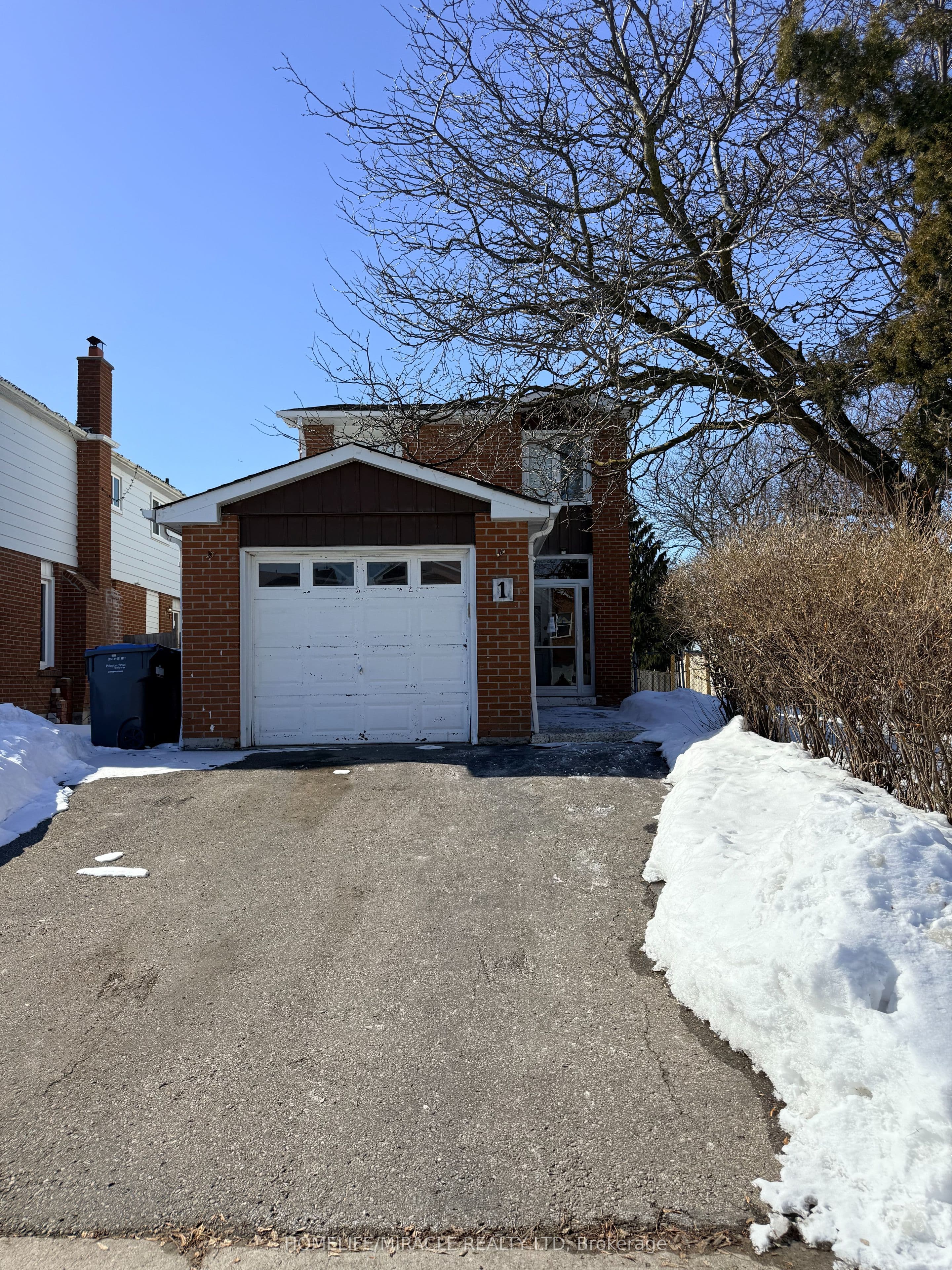 1 Hudson Drive — featured photograph