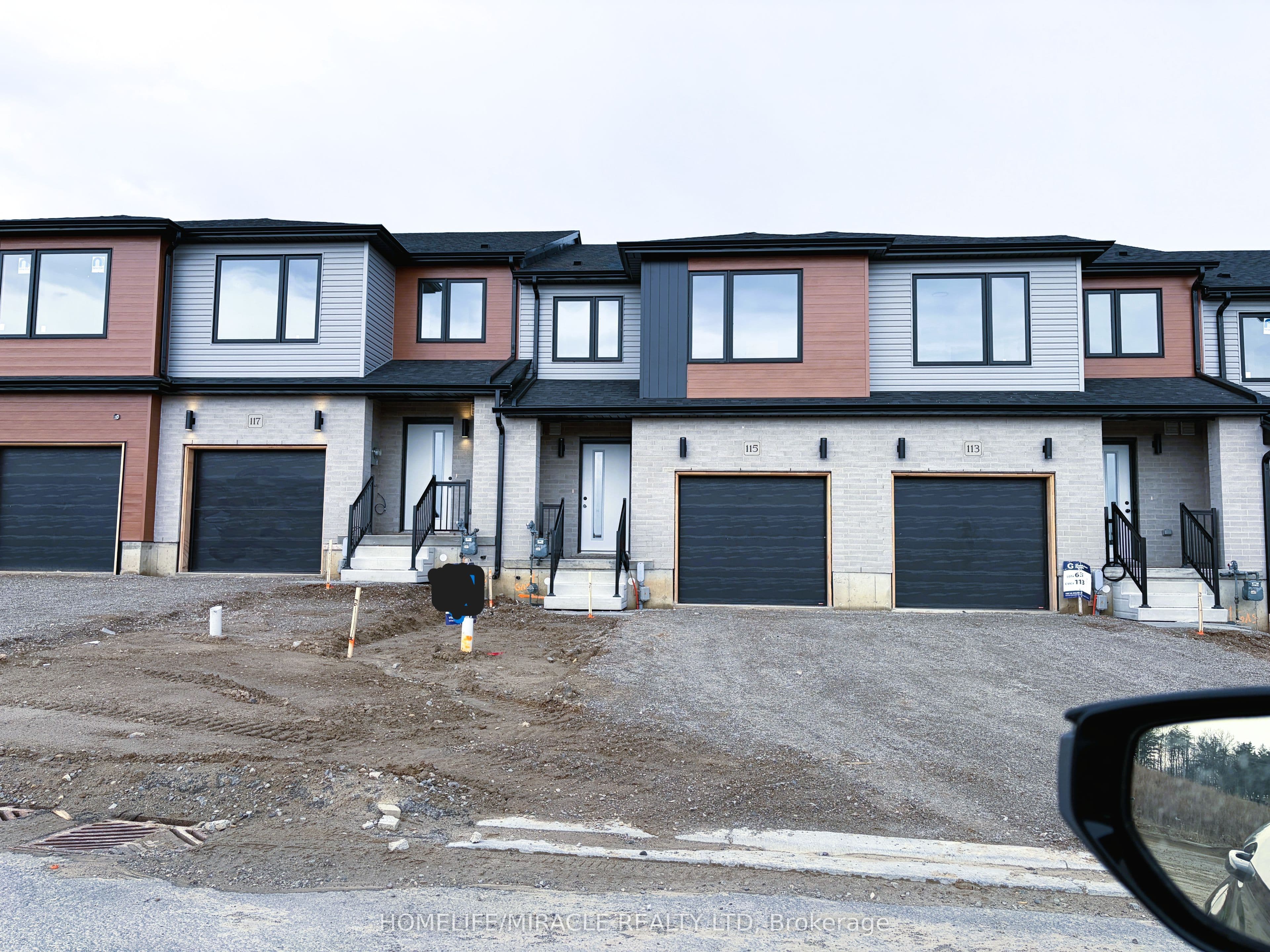 117 Mattingley Street — featured photograph