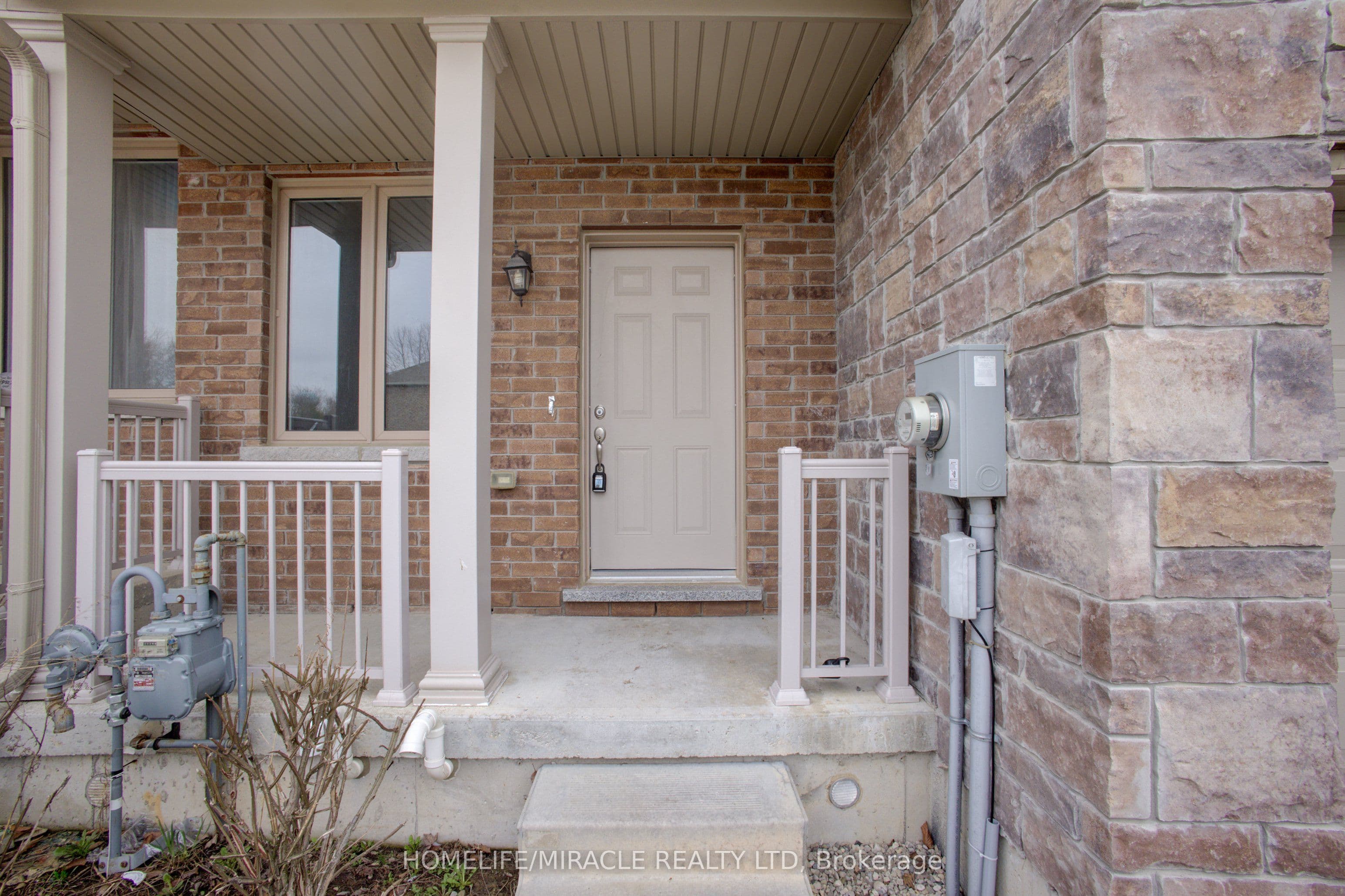123 Samuel Drive — photograph 5