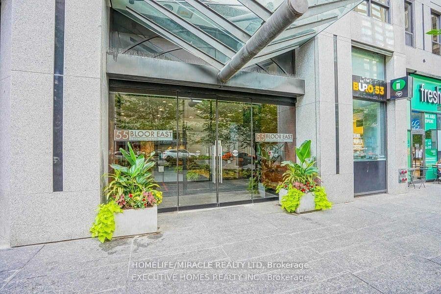 55 Bloor Street #603 — photograph 2