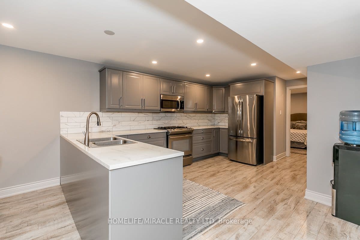 60 Edwards Drive #Basement — photograph 5