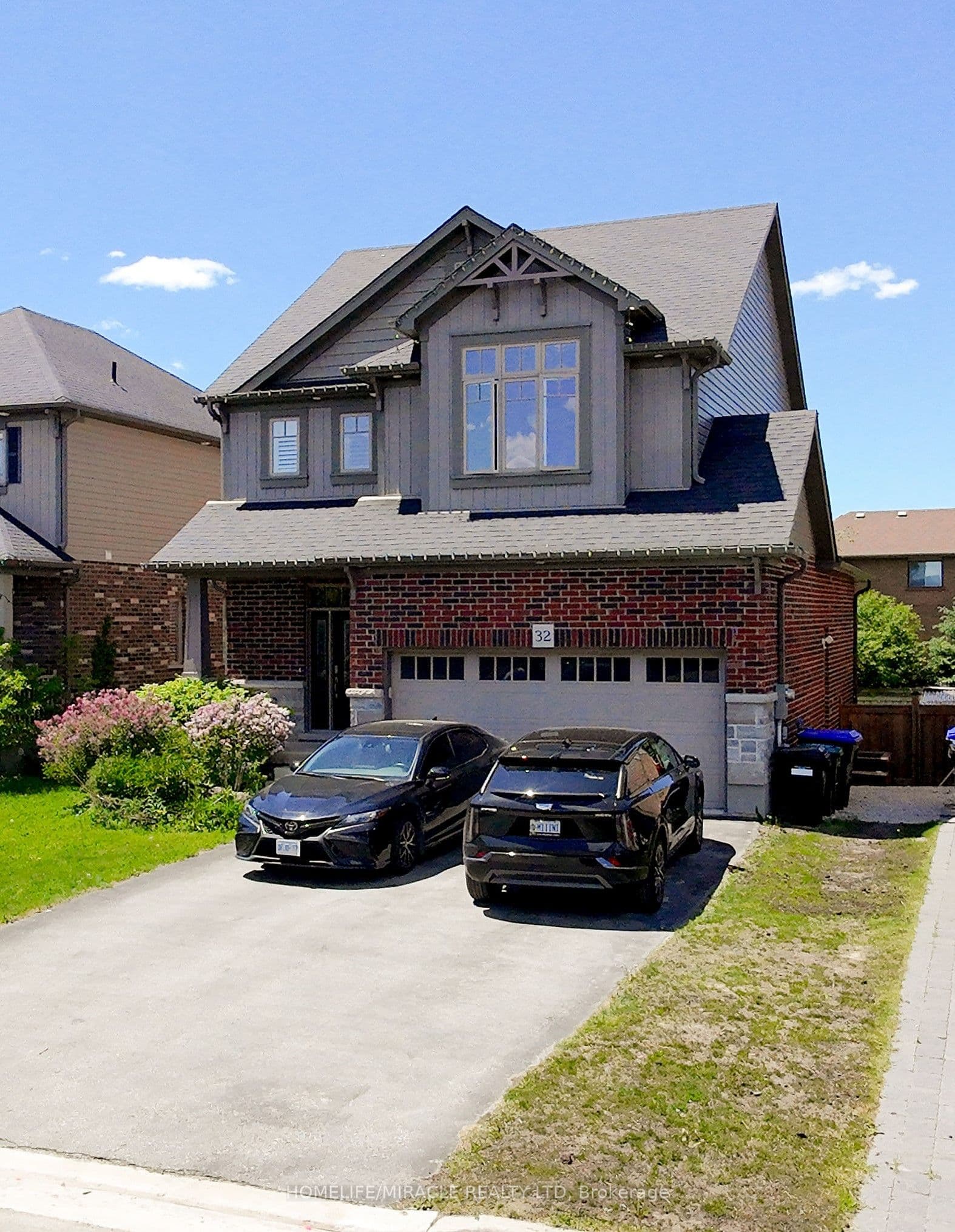 32 Carleton Trail — photograph 2