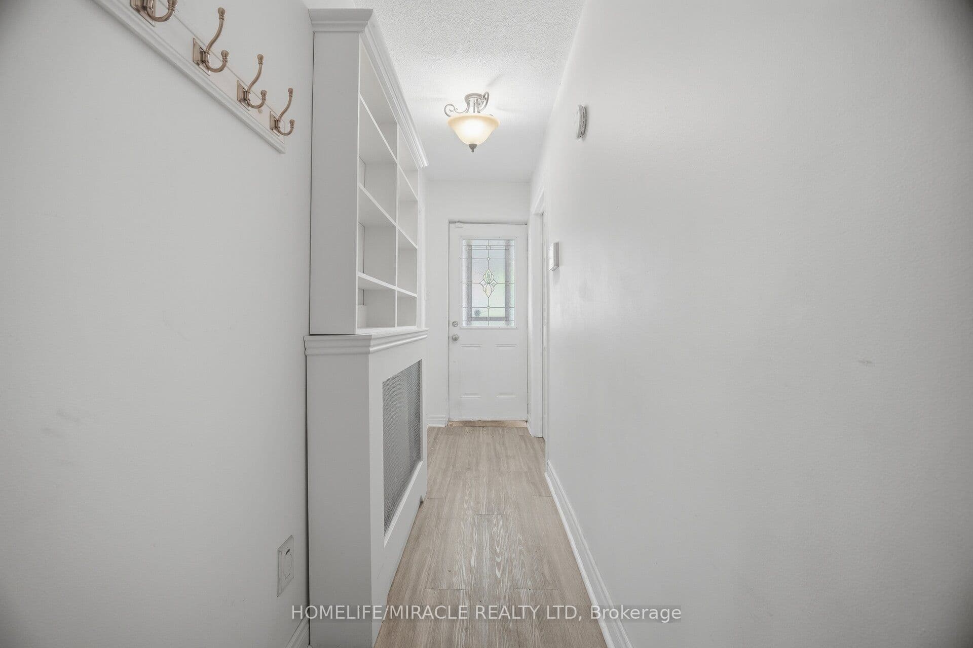 25 Hope Avenue — photograph 5