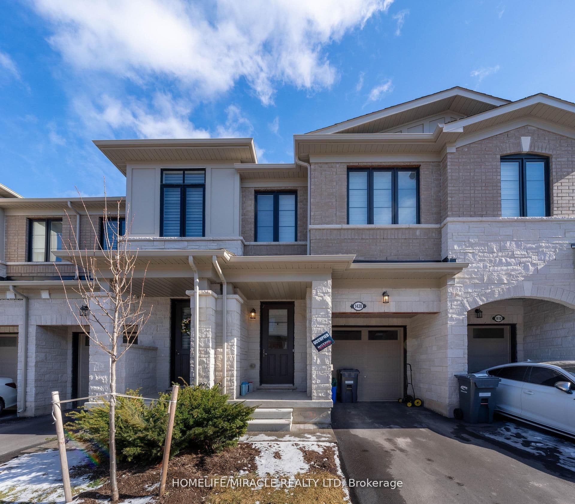 1420 Oakmont Common — featured photograph