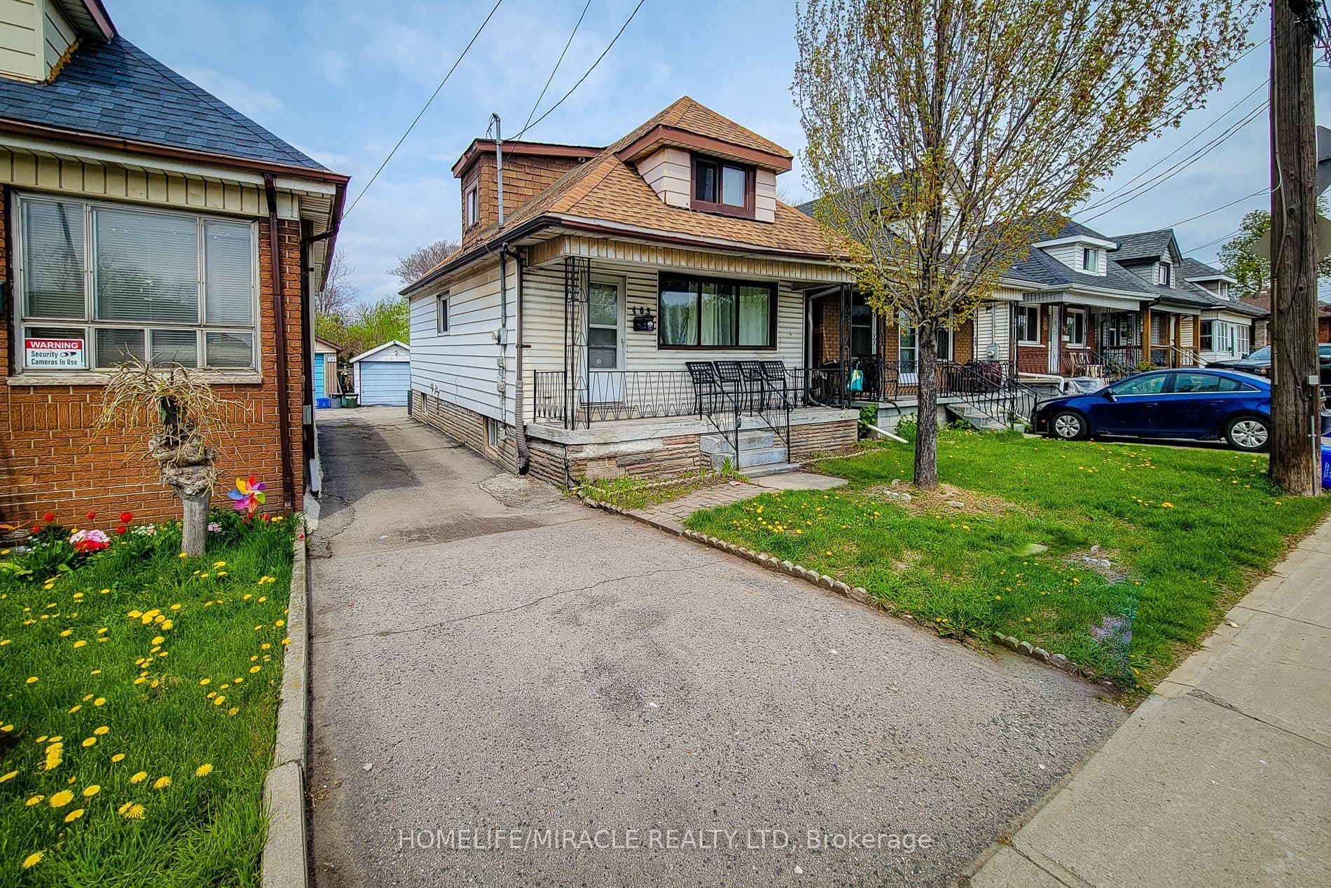 463 Wellington Street — photograph 5