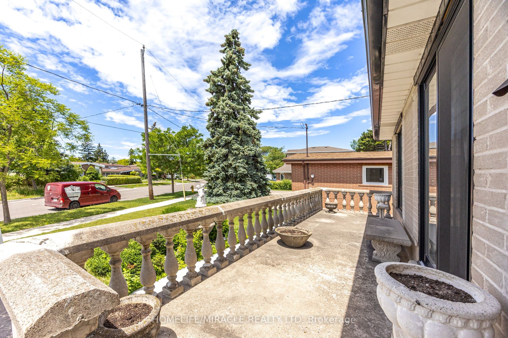 9 Wheatsheaf Crescent — photograph 5