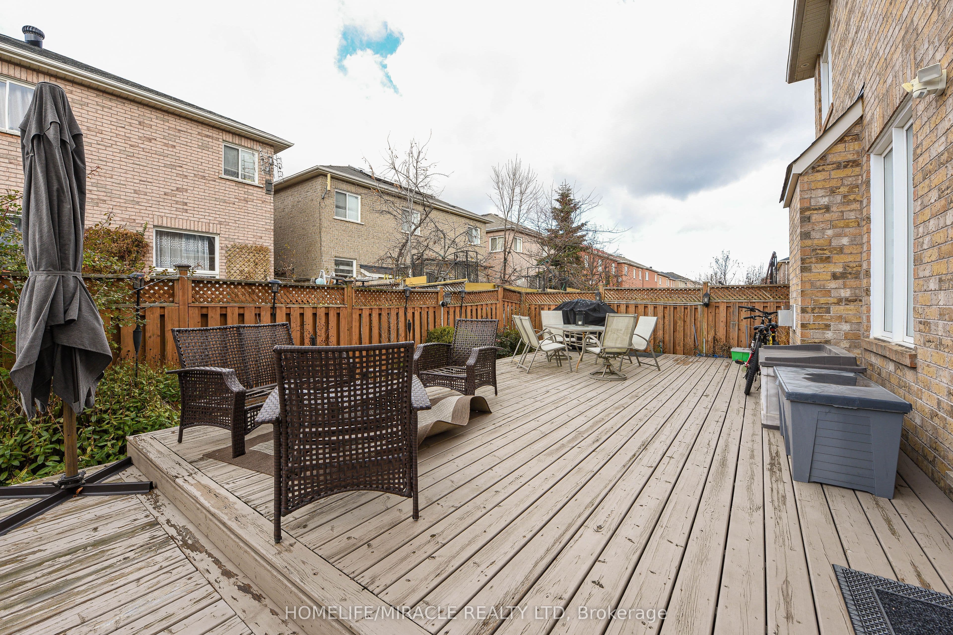 6 Mendoza Drive — photograph 4