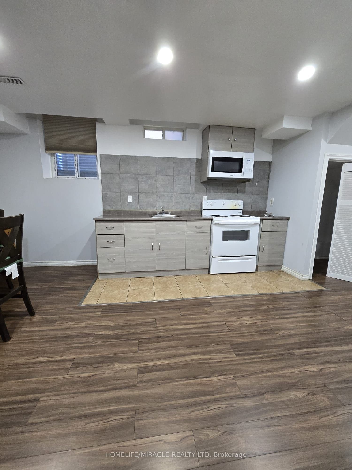 21 Chalkfarm Crescent #Basement — featured photograph