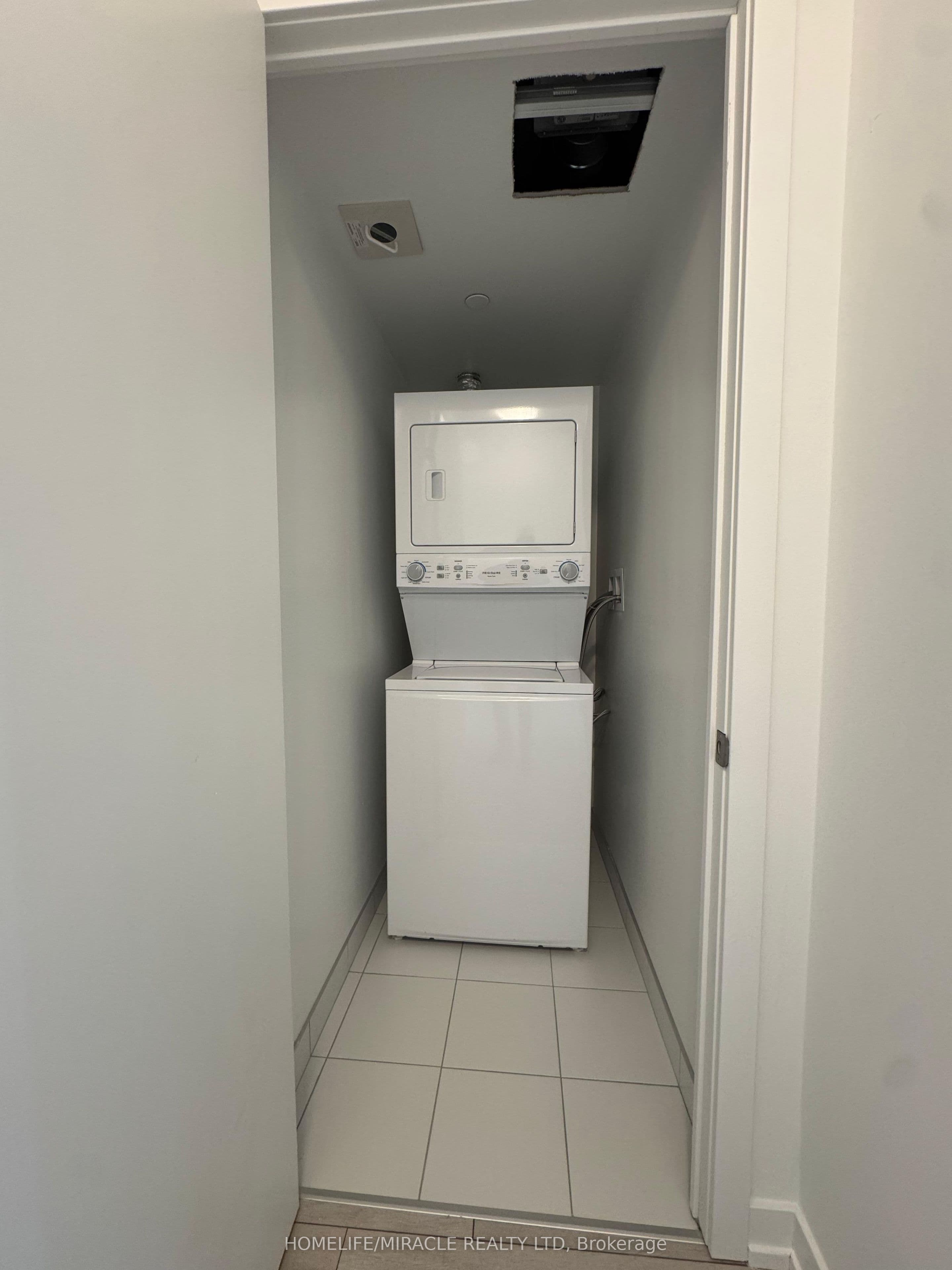 556 Marlee Avenue #621 — photograph 2