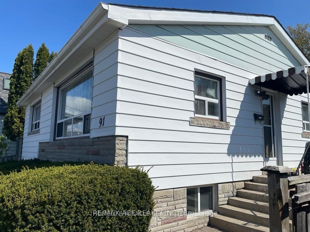 91 pitt Avenue — photograph 2