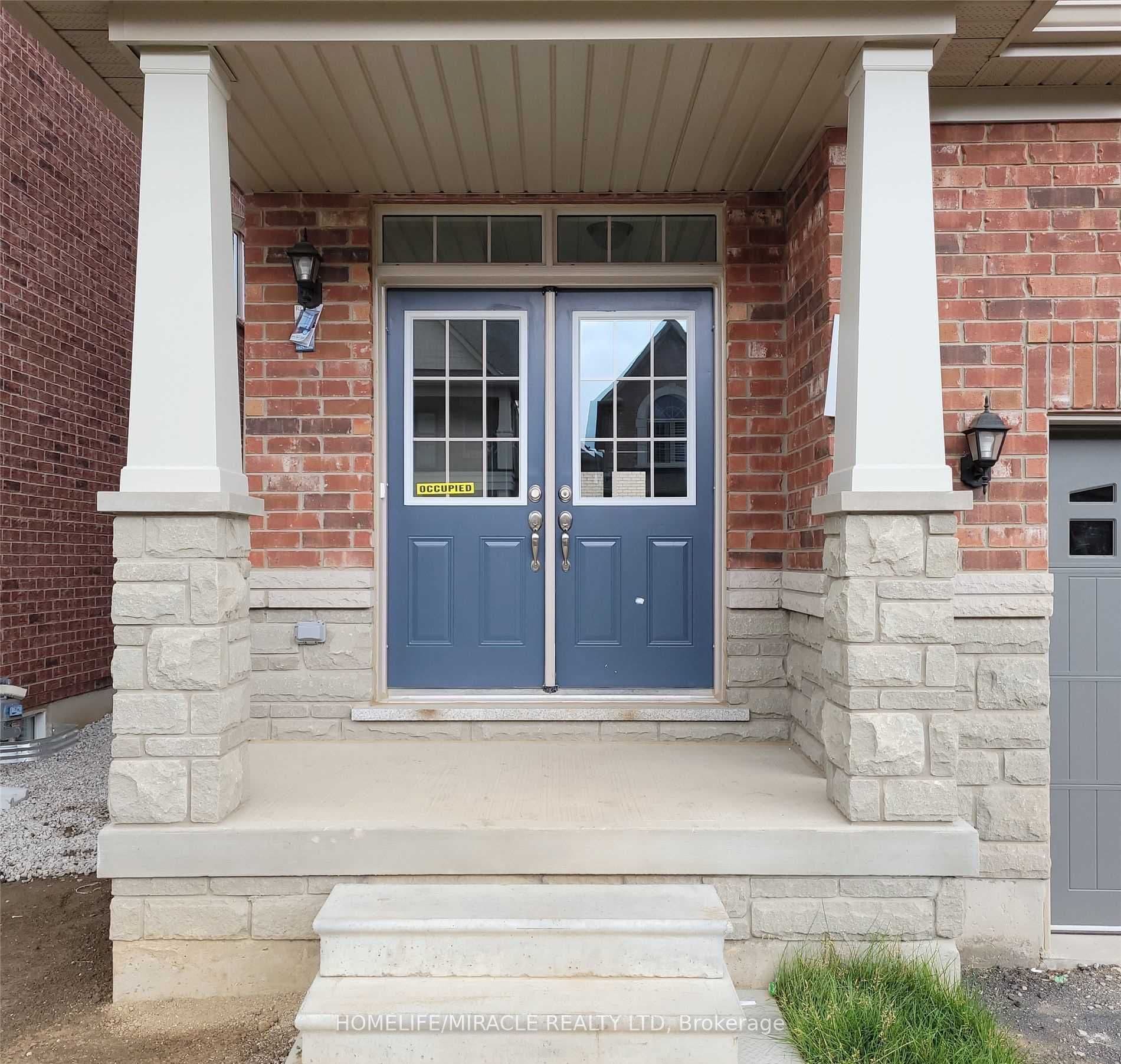 113 Finegan Circle — photograph 3