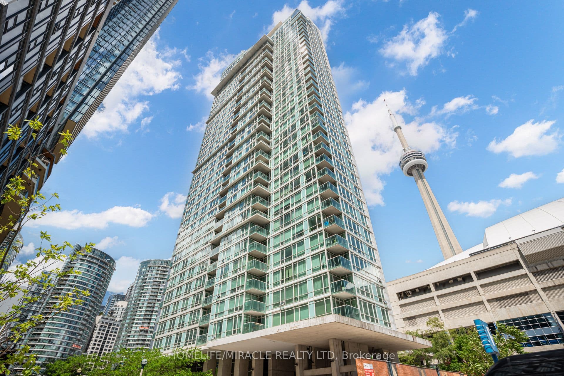 81 Navy Wharf Court #201 — photograph 4