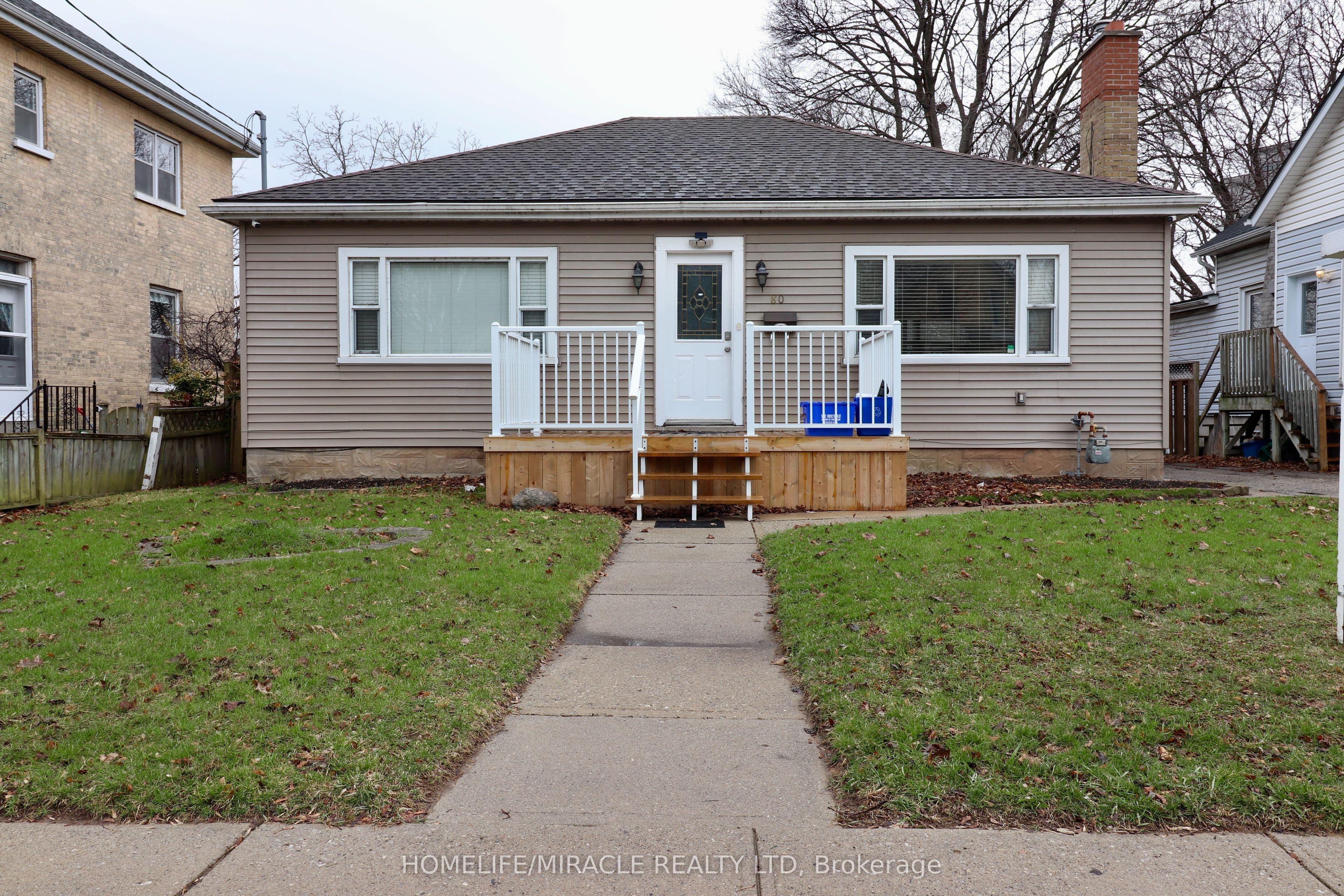 80 Roseview Avenue — photograph 2
