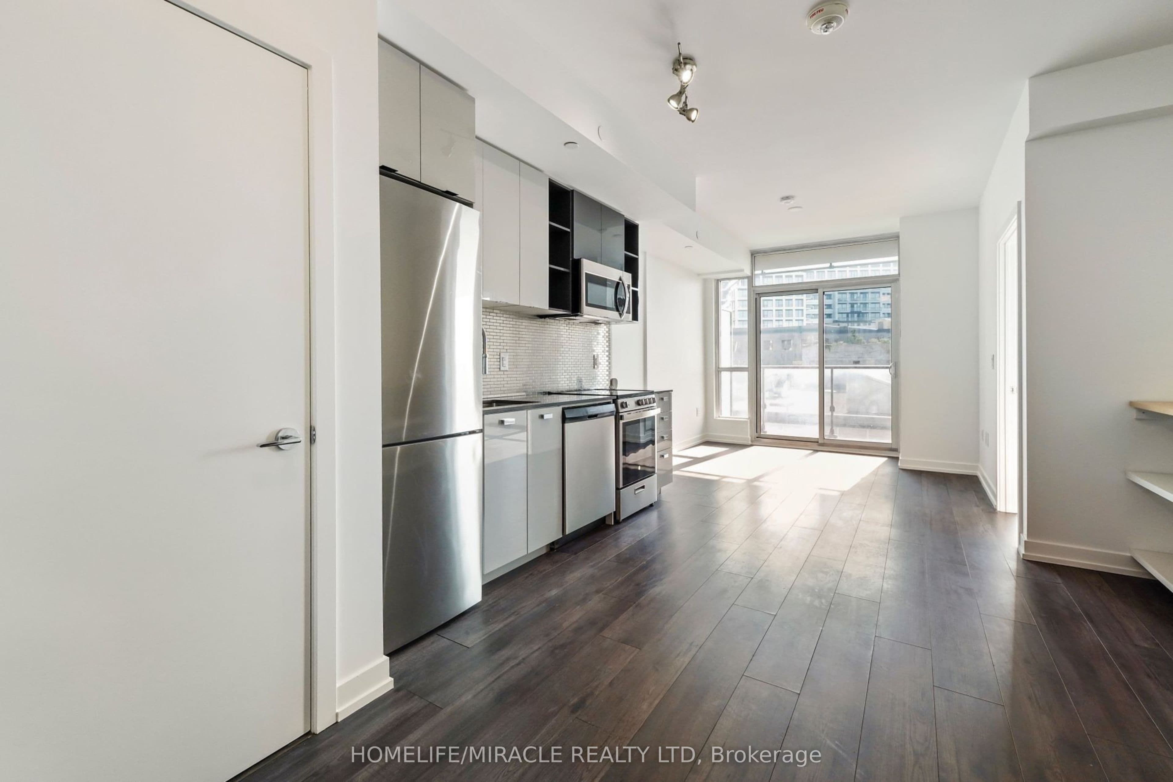 10 De Boers Drive #603 — photograph 4