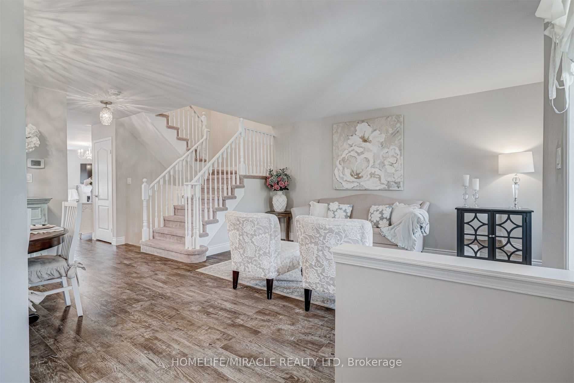 149 Carnwith Drive — photograph 3