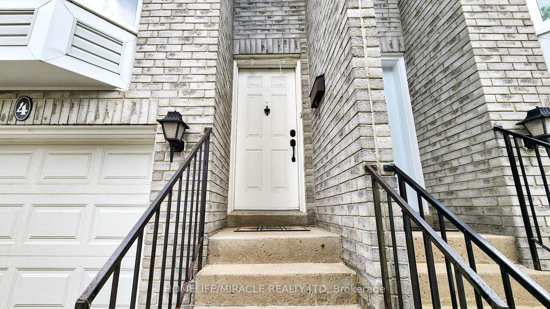 4 William Curtis Circle — photograph 4